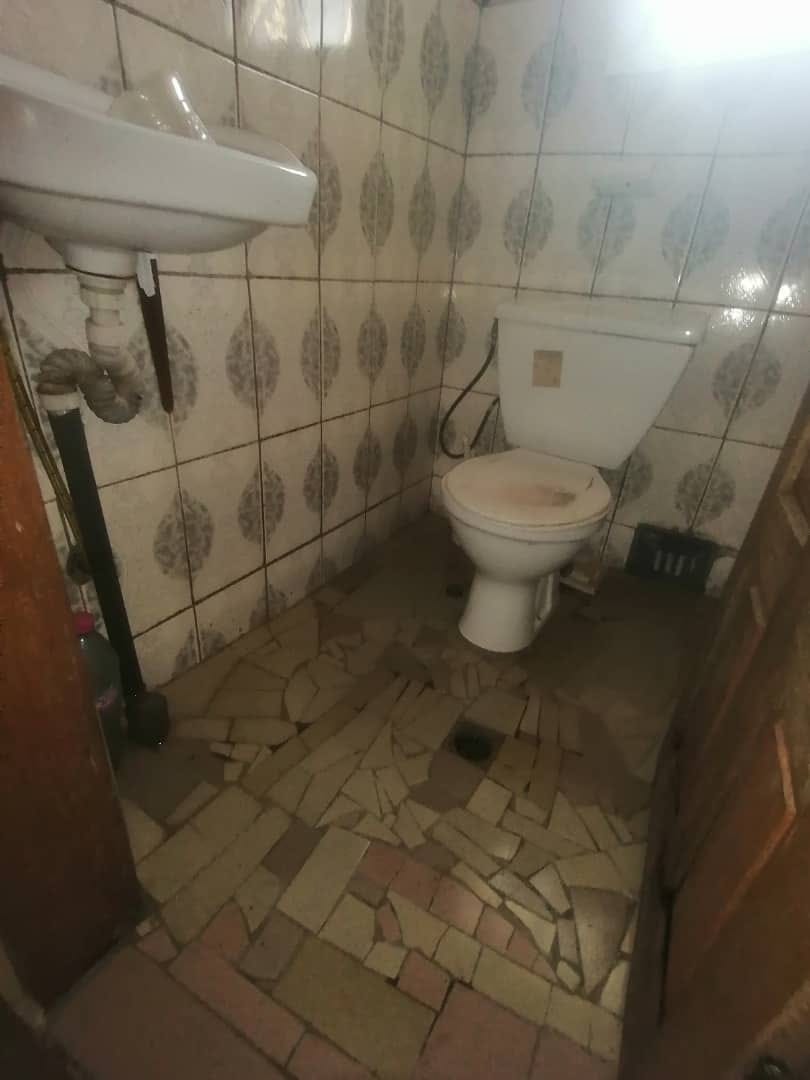 Studio Moderne à louer Douala – Logbessu