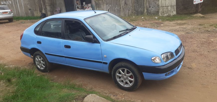 Toyota Corolla 111 à vendre Douala