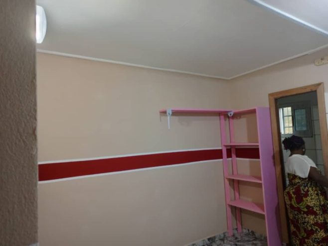 Chambre moderne nouvellement construit situé à ndogpassi 2.