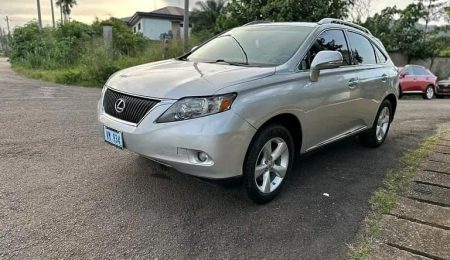 LEXUS RX350. 2010 Automatique Essence v6 Démarrage À BOUTON Vitres