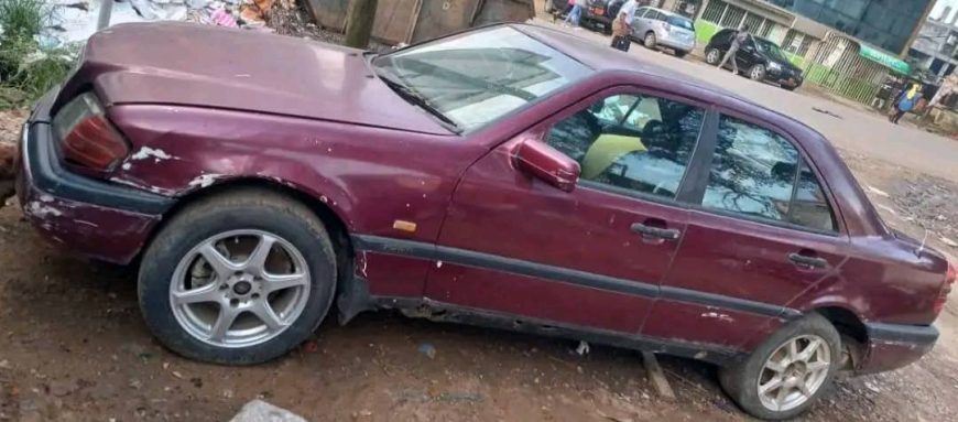 Mercedes c180  à vendre à douala.