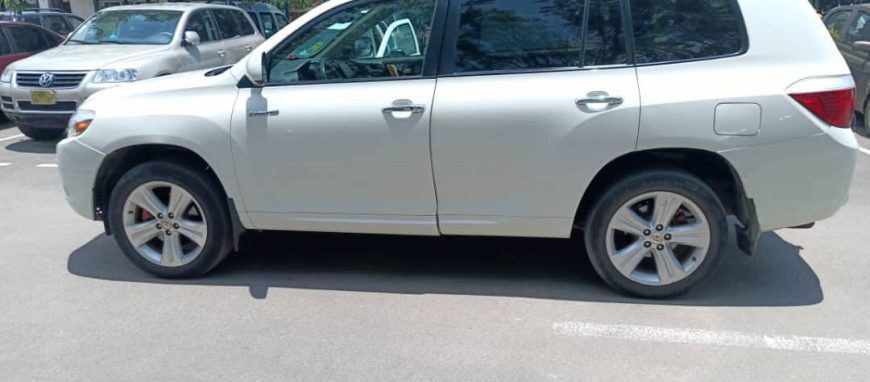 Toyota Highlander Année 2011 à vendre – Douala