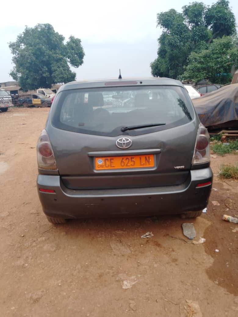 Toyota Corolla verso 7 places à vendre Yaoundé.