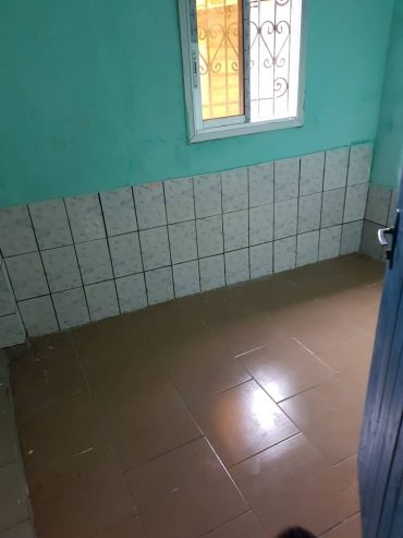 Studio moderne à louer Carrefour conquête – Douala