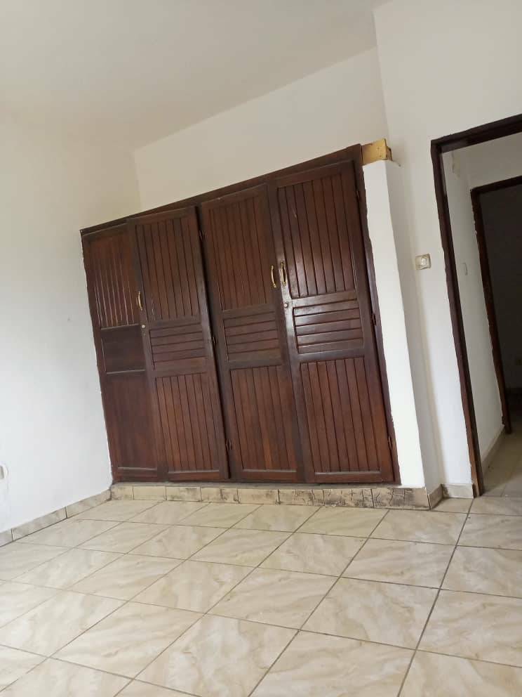 Appartement à louer à makepe montana city …